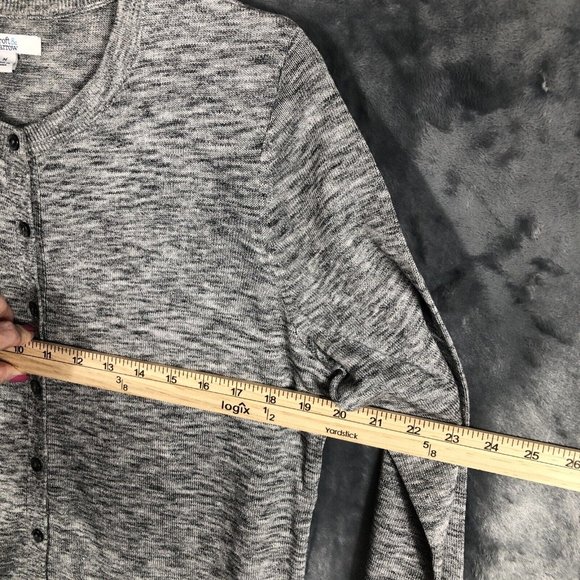 Croft and Barrow Woman's Cardigan Sweater Size Medium Long Sleeve Button Up - Picture 9 of 10